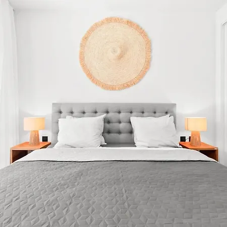 Apartment Coastal Haven In Center Estepona